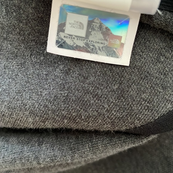 The North Face Charcoal Grey Unlined Slacker Poncho Pullover - Size S/M - Picture 10 of 10